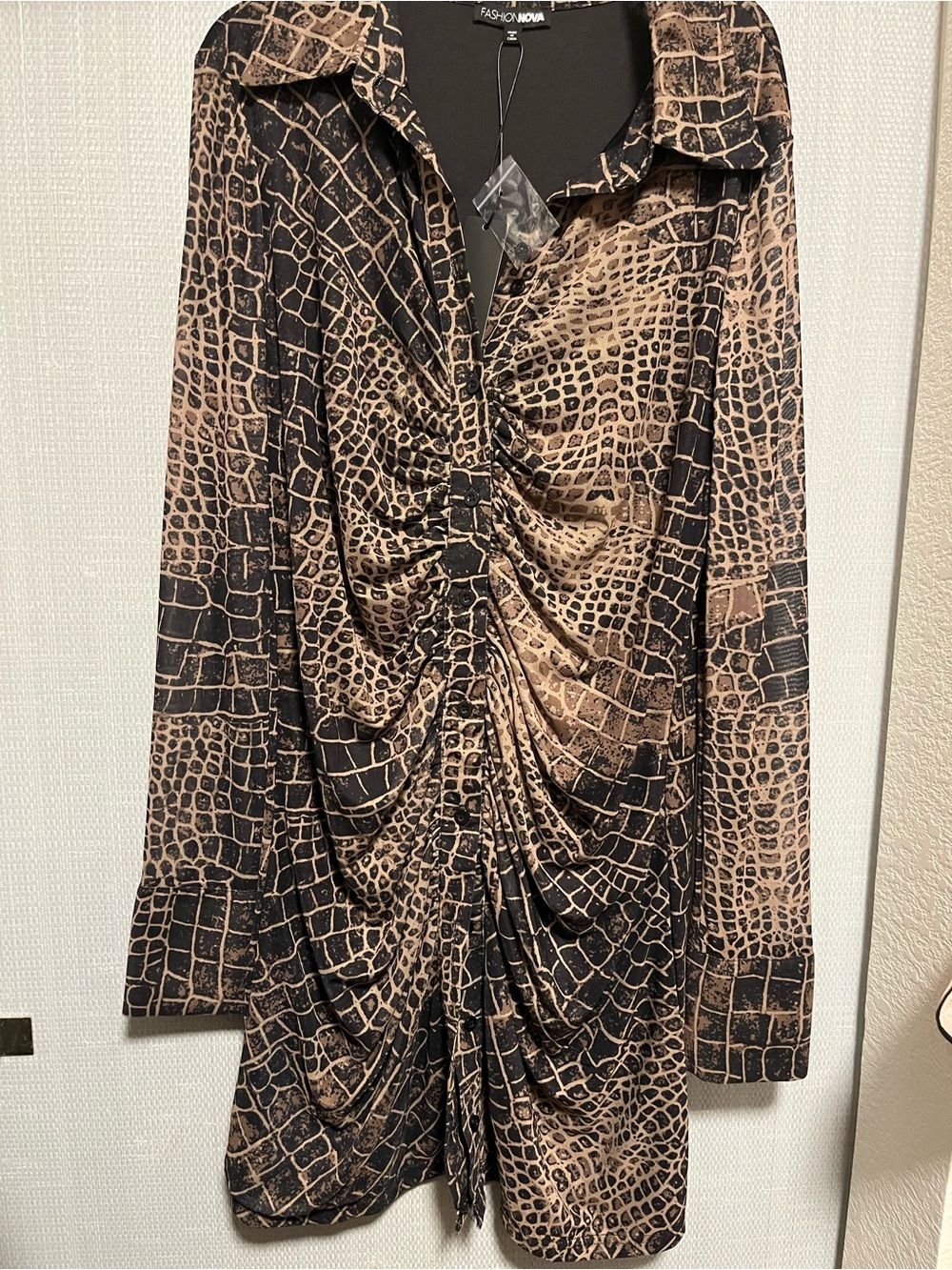 Fashion Nova Black & Brown Croc-Print Ruched Shirt Jacket